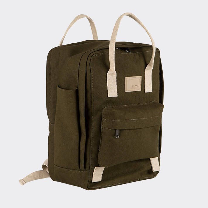 Dani Charuto Lateral