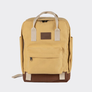 Dani Manteiga com Marrom