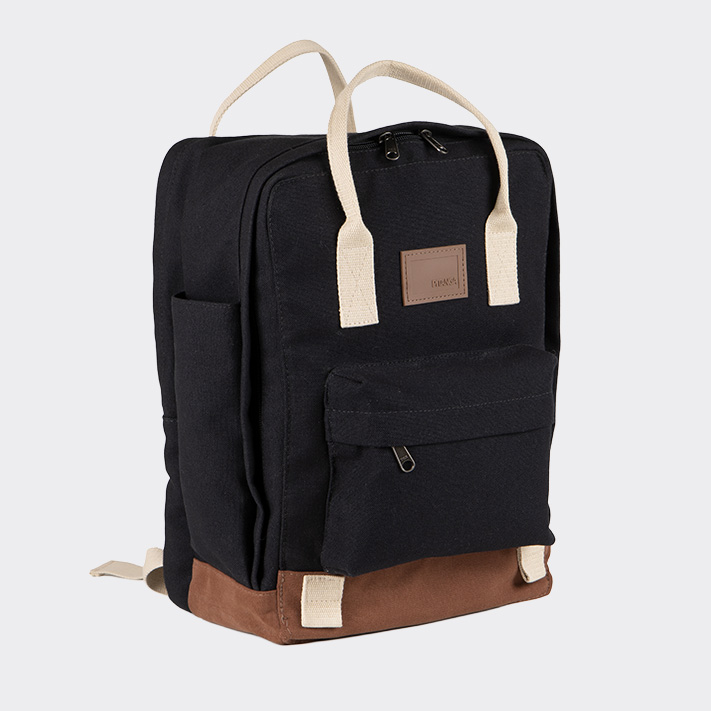 Dani Preta com Marrom Lateral